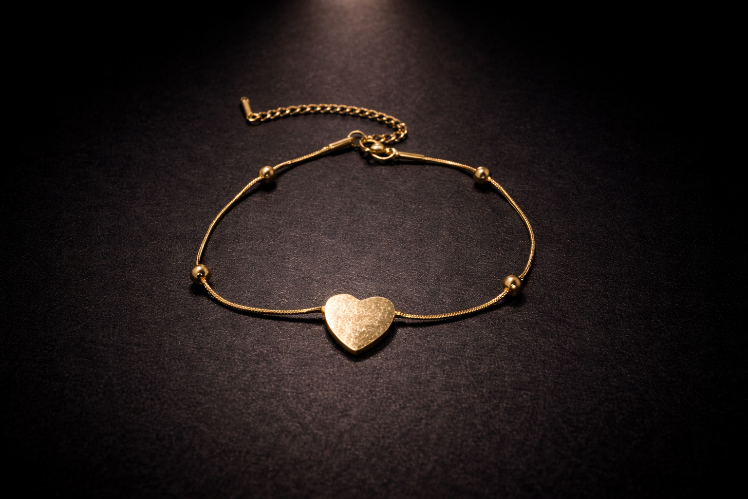 Minimal gold adjustable heart charm bracelet for women elegant jewellery