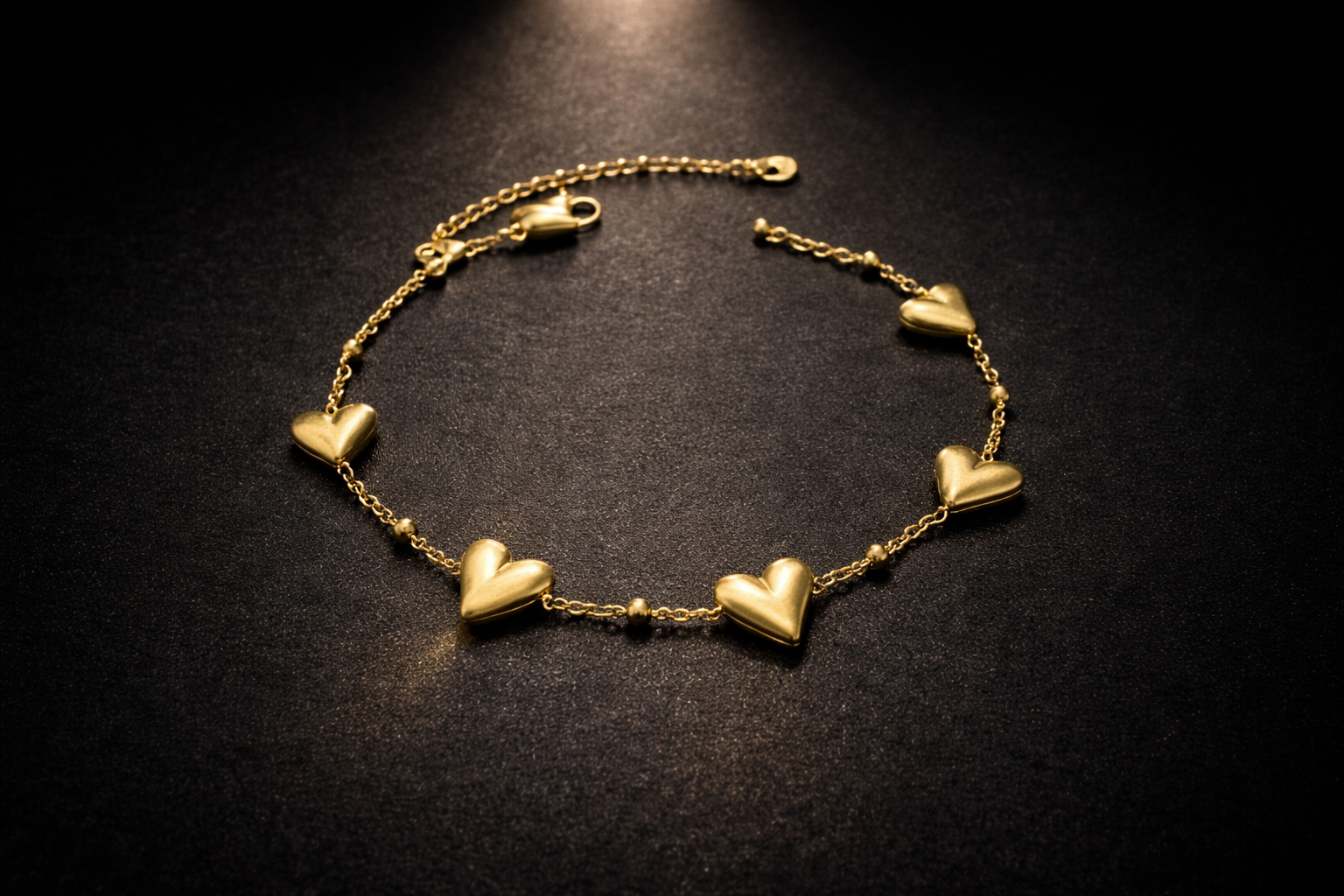 Pure Love Gold Heart Bracelet – Minimal Polished Heart Charm Chain for Women